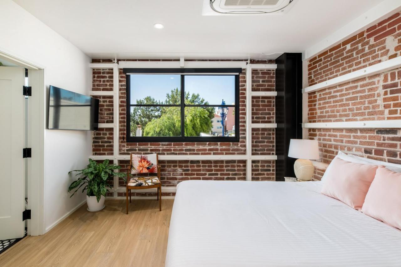 The Brick Boutique Hotel โอเชียนไซด์ ภายนอก รูปภาพ
