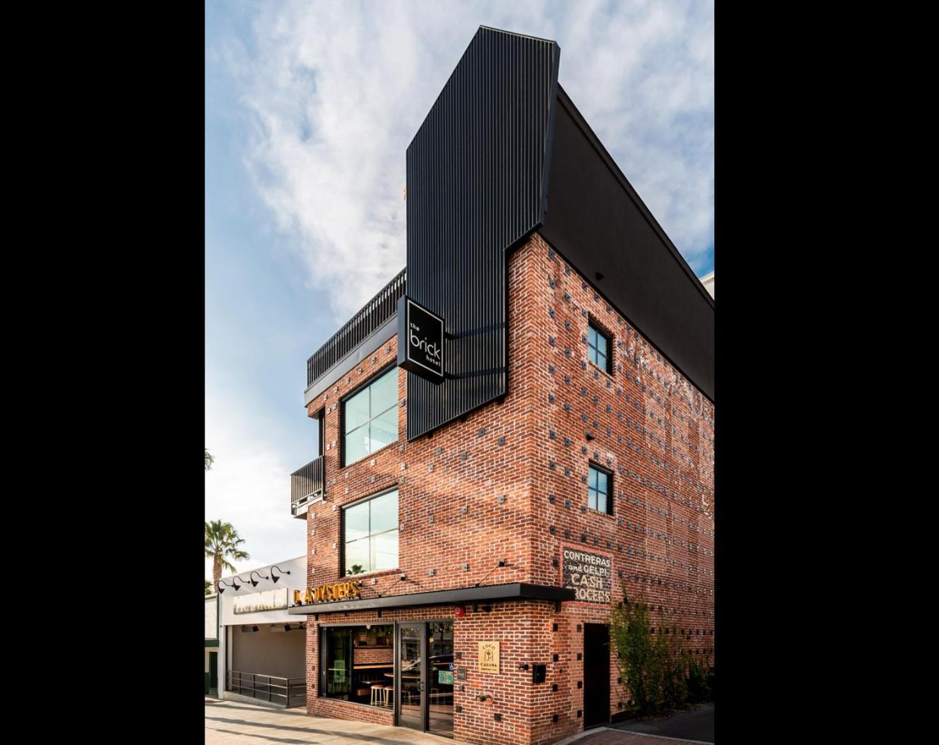 The Brick Boutique Hotel โอเชียนไซด์ ภายนอก รูปภาพ