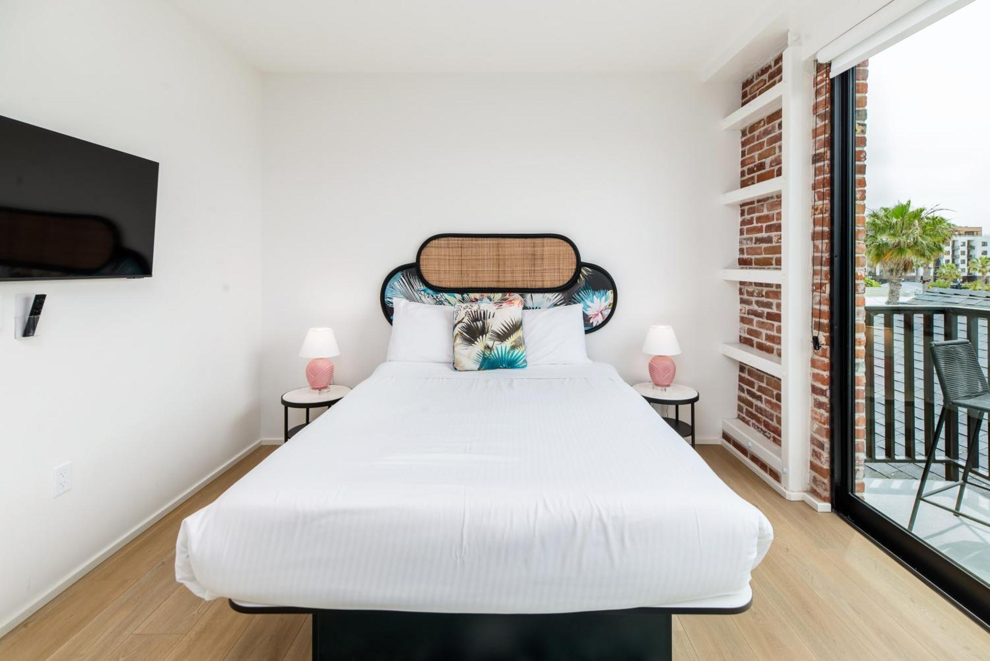 The Brick Boutique Hotel โอเชียนไซด์ ภายนอก รูปภาพ