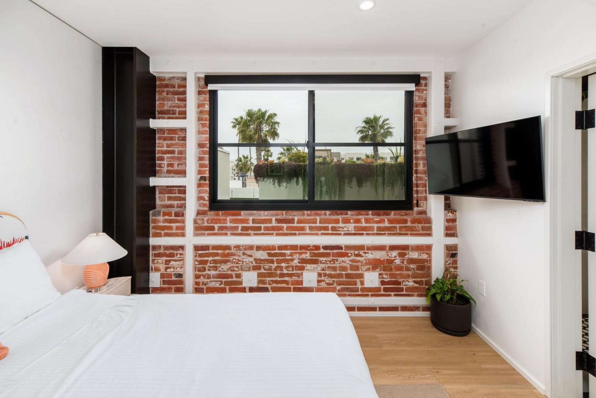 The Brick Boutique Hotel โอเชียนไซด์ ภายนอก รูปภาพ