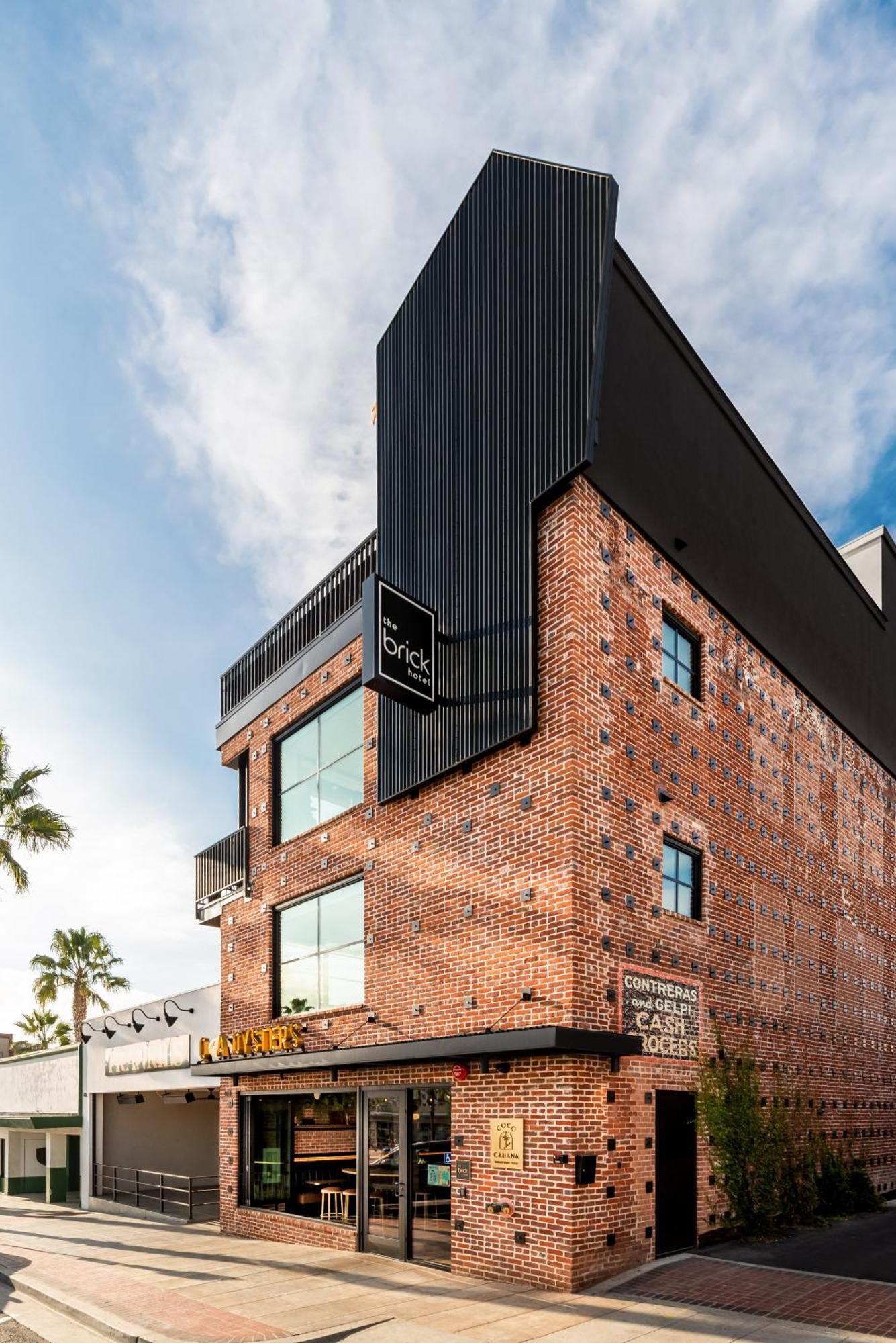 The Brick Boutique Hotel โอเชียนไซด์ ภายนอก รูปภาพ
